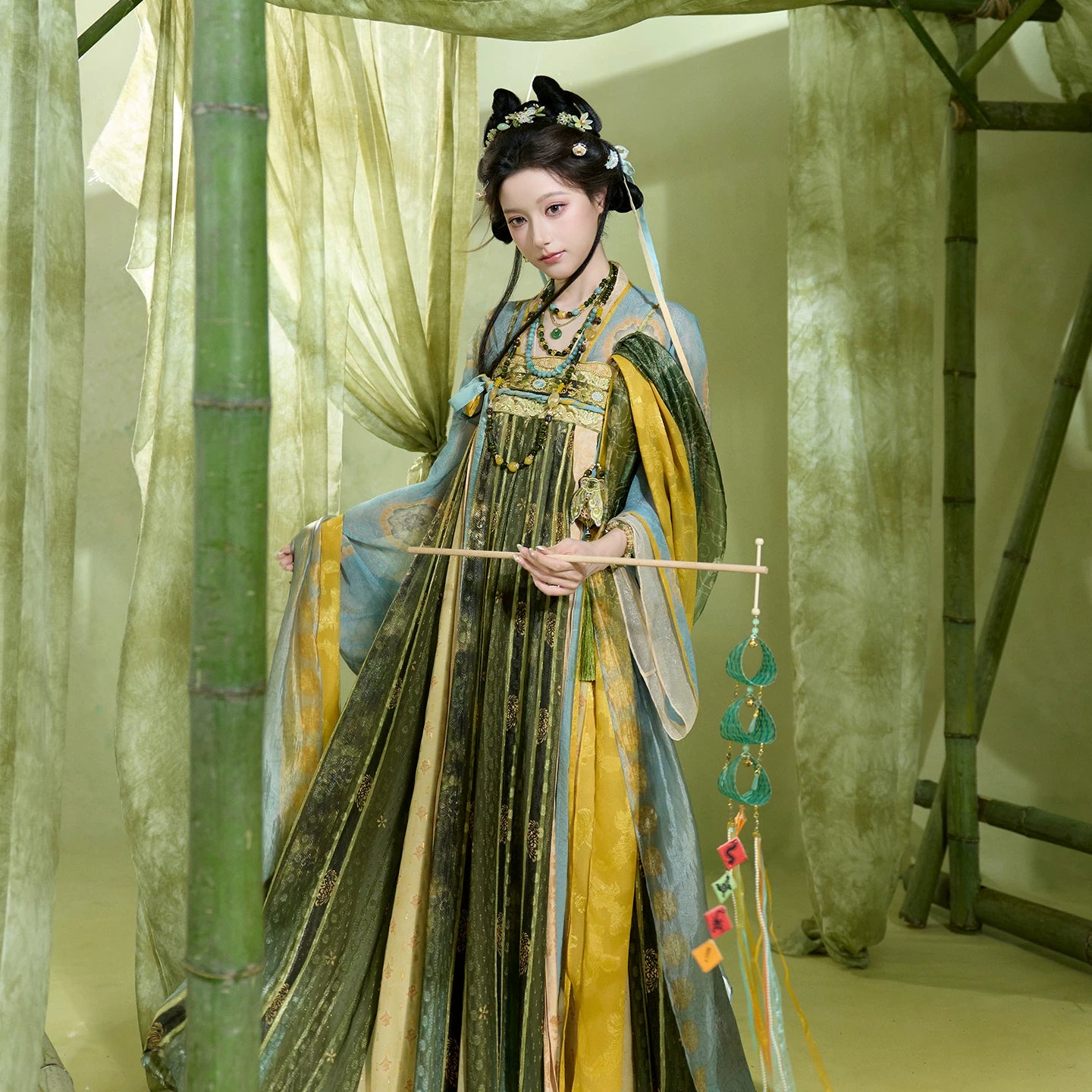 Duan Yang Lü Yun : Summer Verdure