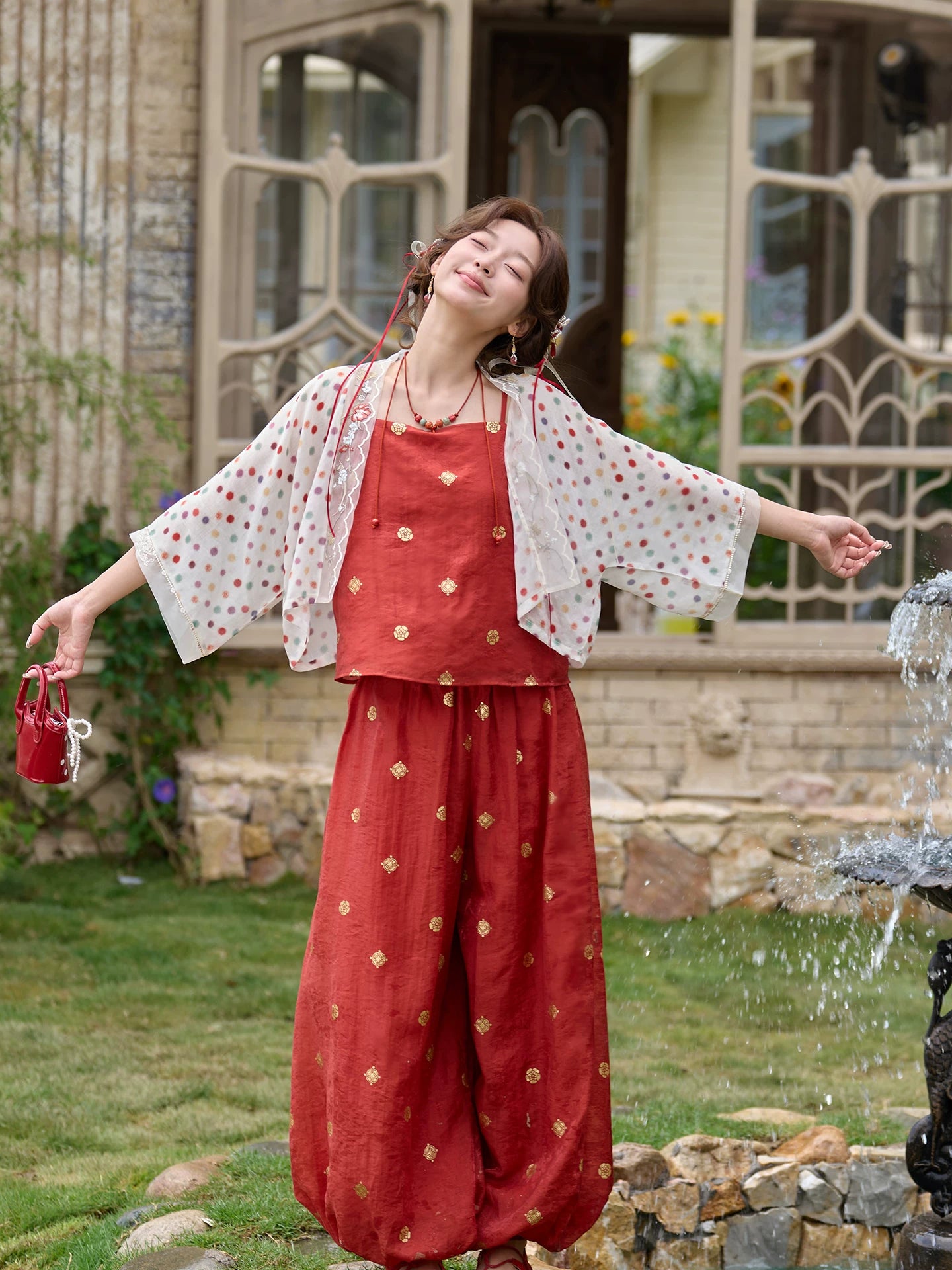 Bo Dian Hong Mei : Polka Berry