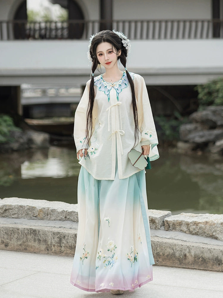 Lookbook Series Ming Dynasty Hanfu Chung Ling Kee Blue Glass