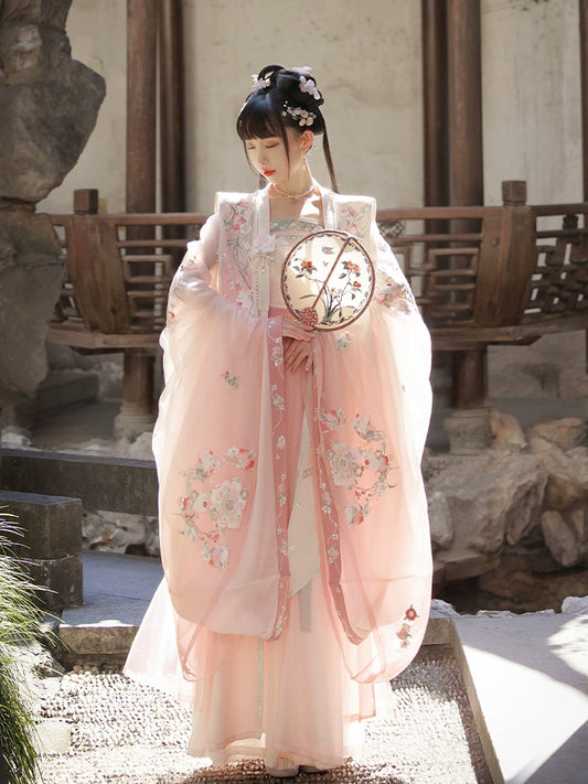 Wentao Xiantu : Peach-Querying Immortal Hare