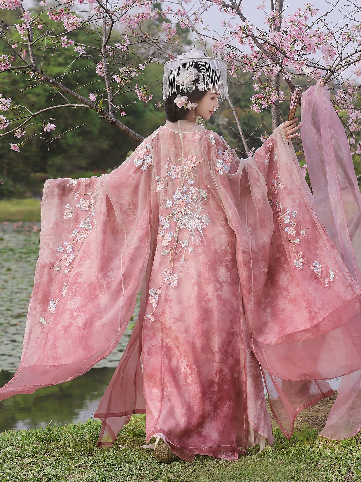 Picks Hype Series Hanfu Moonlit Cherry