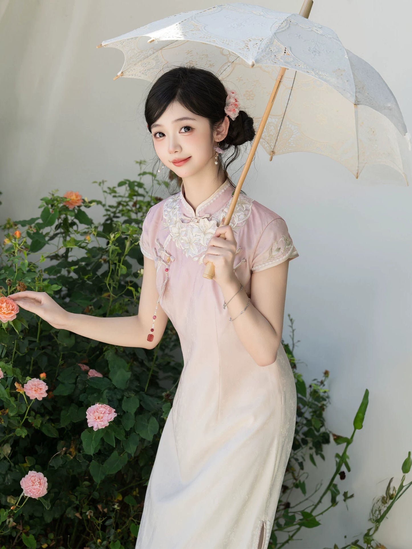 Serene Return Series Field Madonna