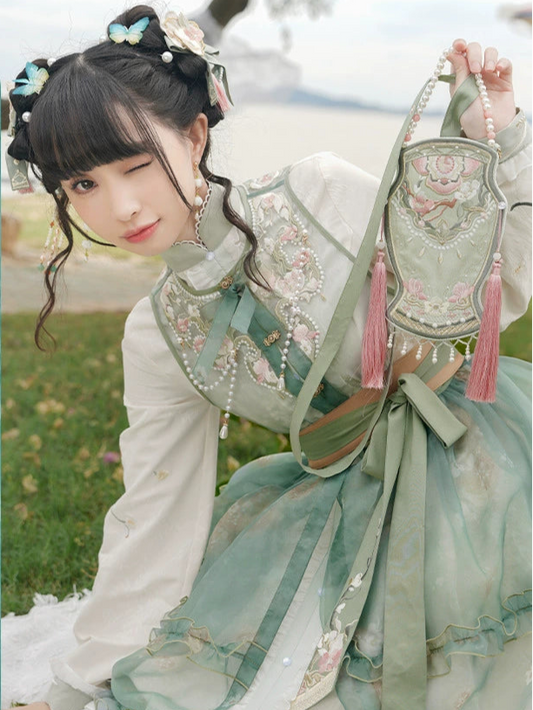 Liurui Qingyun : Flowing Petals