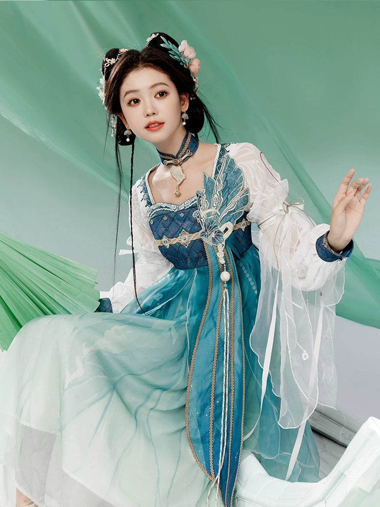 Xiaoqiao Qingshe : Qiao's Cerulean Serpent