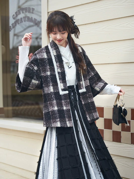Feng Ling Su Yu : Quartz-Sound Blouse