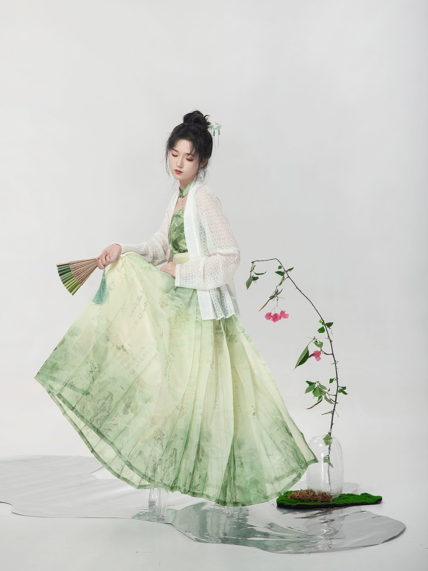 Lookbook Series Ming Dynasty Hanfu Undyed Horse-Faced Skirt