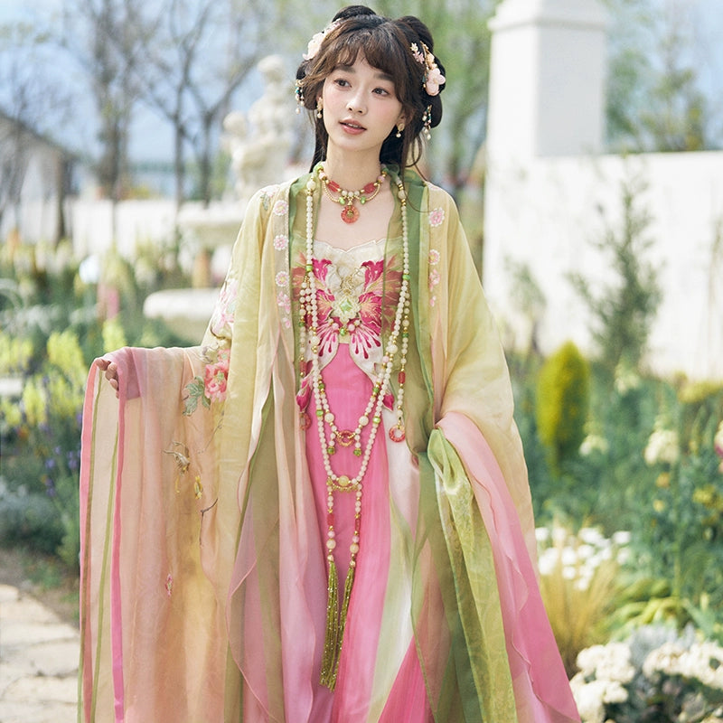 Tao Hua Chang Ying : Nuptial Saber Dance