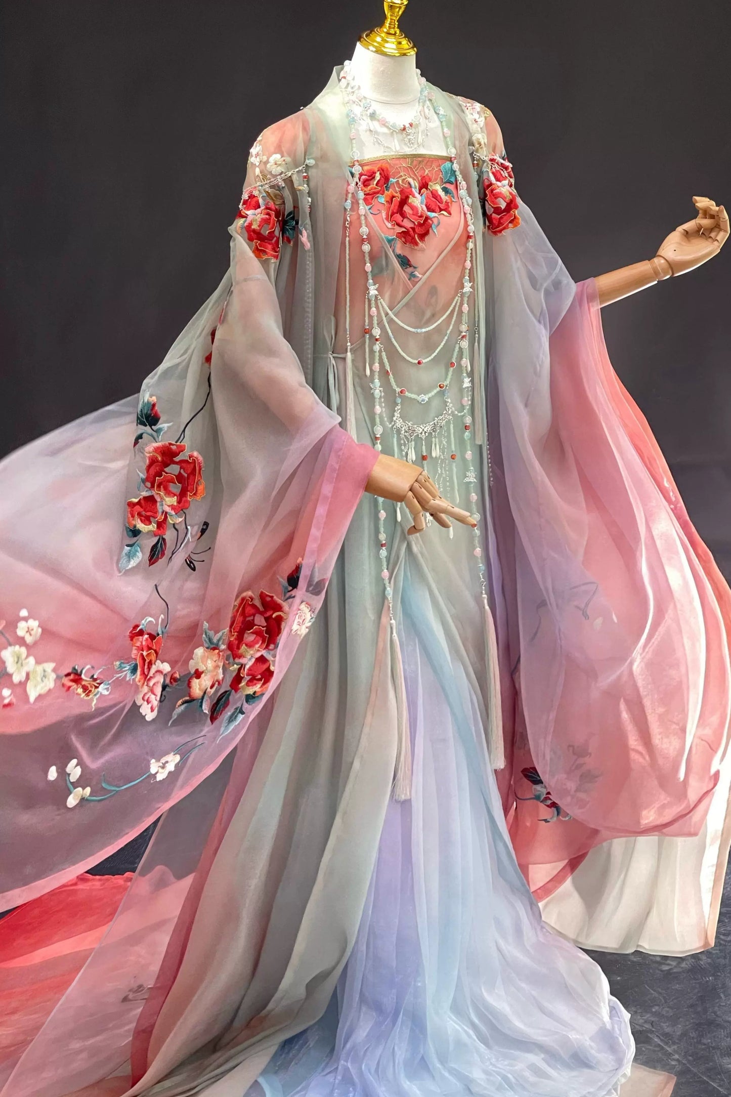 Haute Couture Series Woven Fabric Embroidered Hanfu Qing Huan Rosemanor