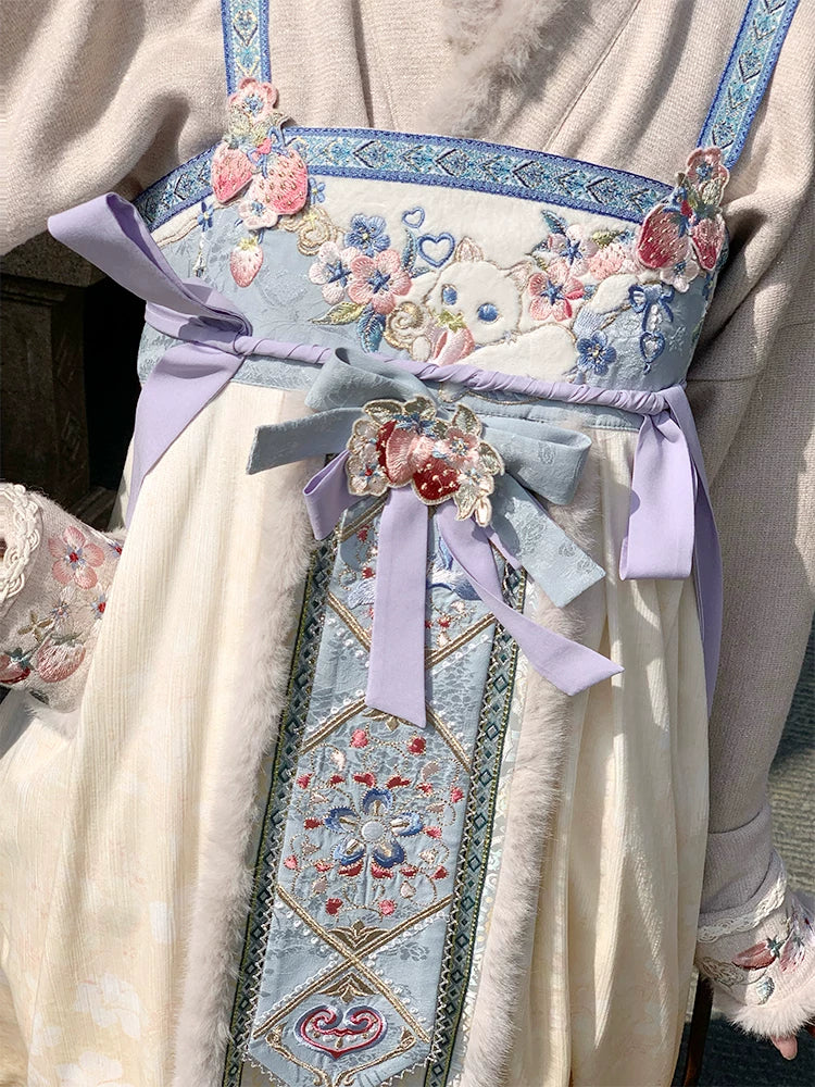 Lookbook Series Blessing Strawberry