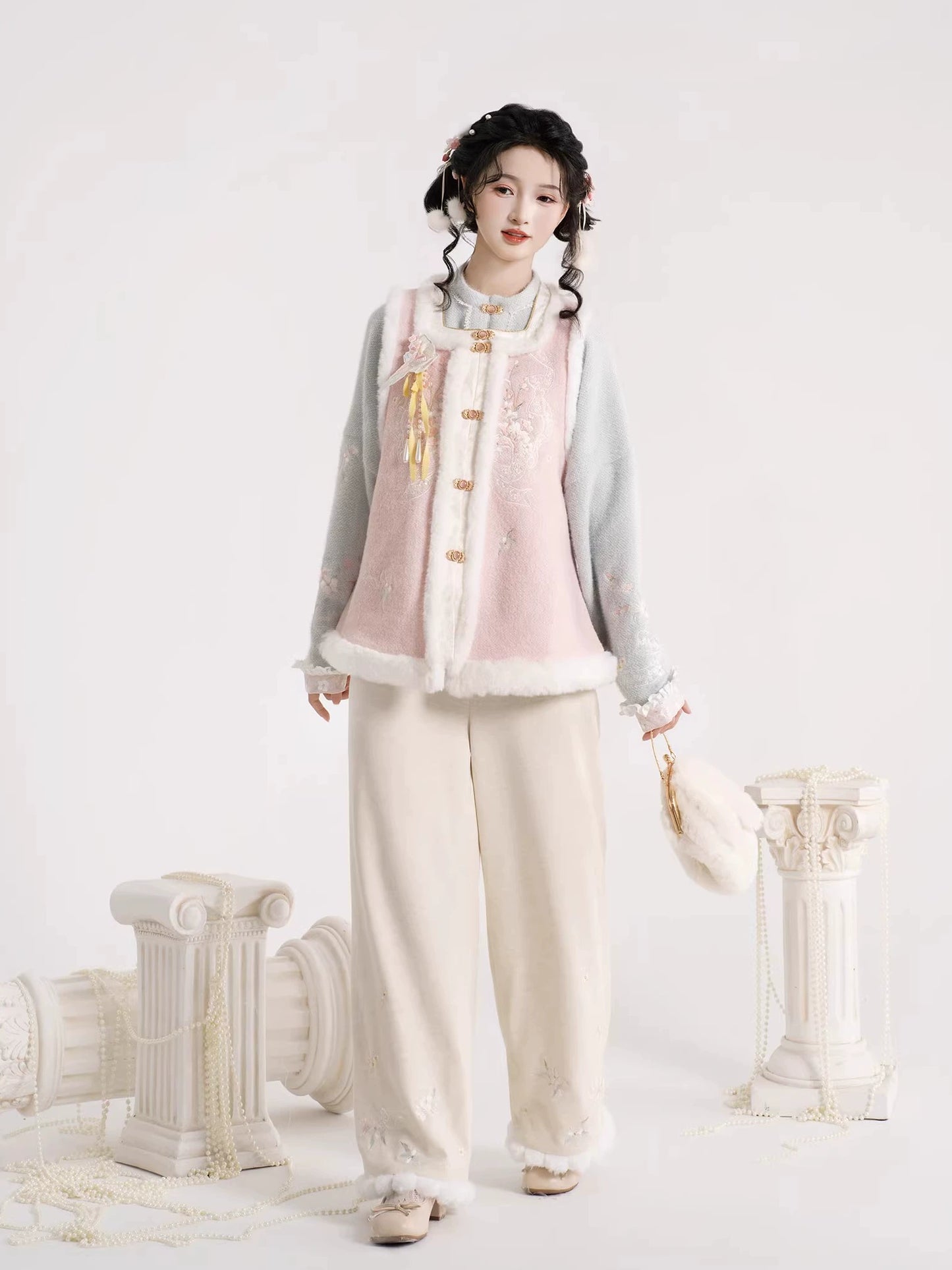 Serene Return Series Charming Parakeet