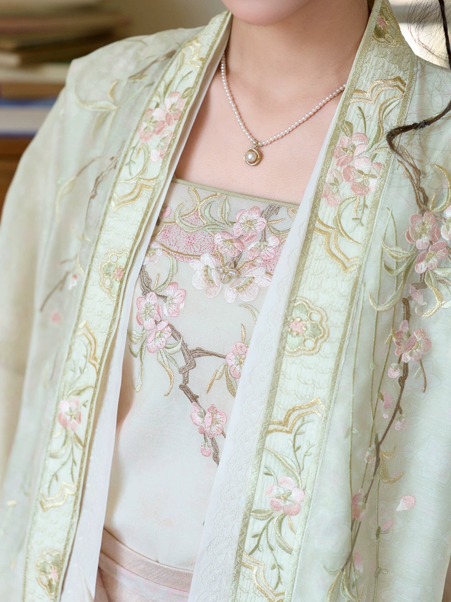 Xing Hua Yue : Apricot Rendezvous