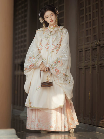 LOOKBOOK SERIES Ming Dynasty Horse Face Skirt Beige Set