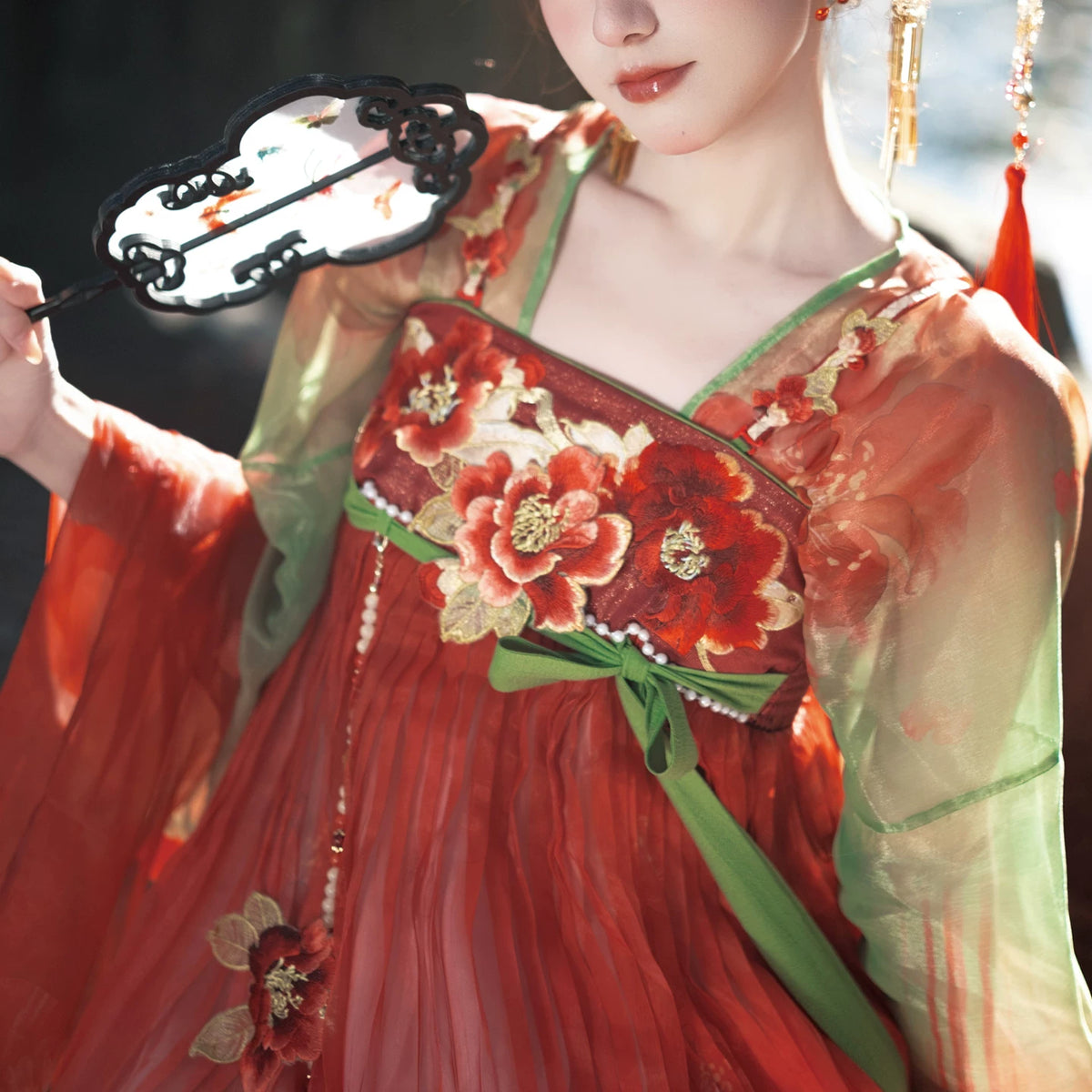 Timeless Fragrance Series Lustrous Pearl Hanfu