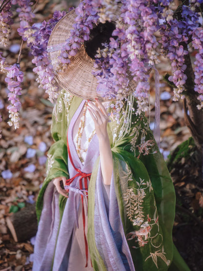 Cloud-Kissing Nature Series Looking Spring Song Hanfu