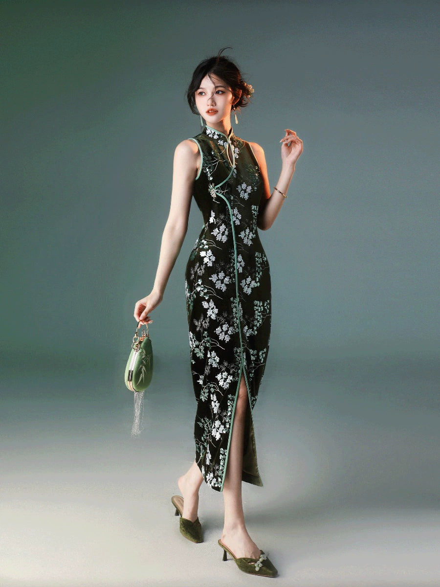 New Chinese Style Velvet Silk Cheongsam Qipao Stacked Pine