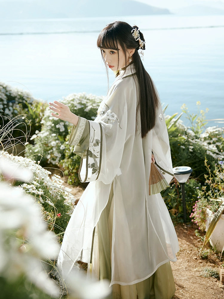 Tingwu Mei : Courtyard Requiem