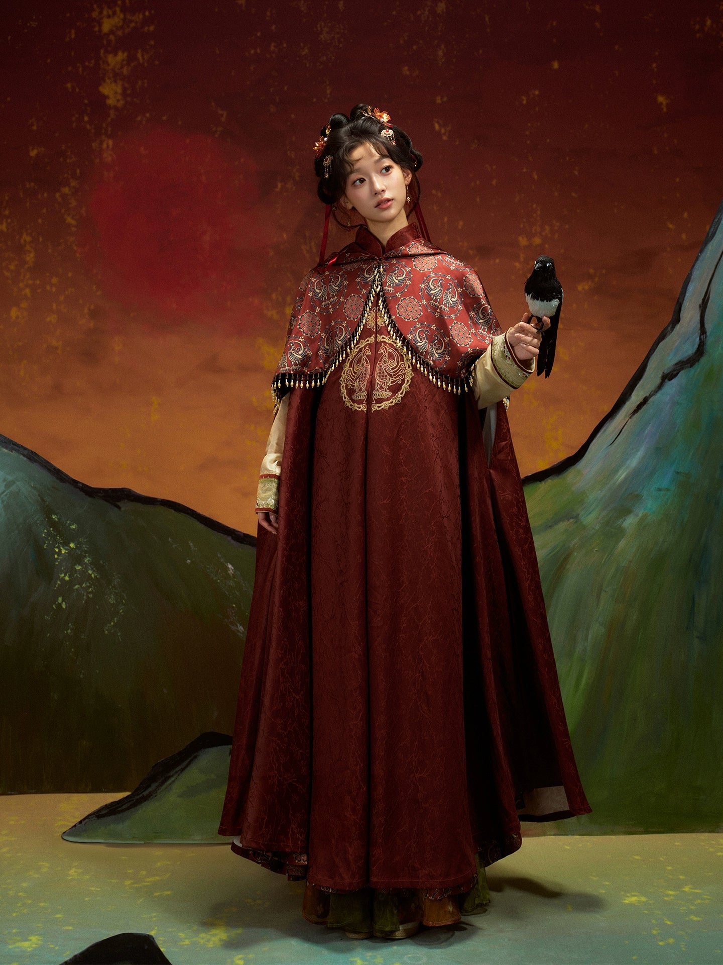 Zhu Que Nan Gui : Phoenix Homecoming-Cape