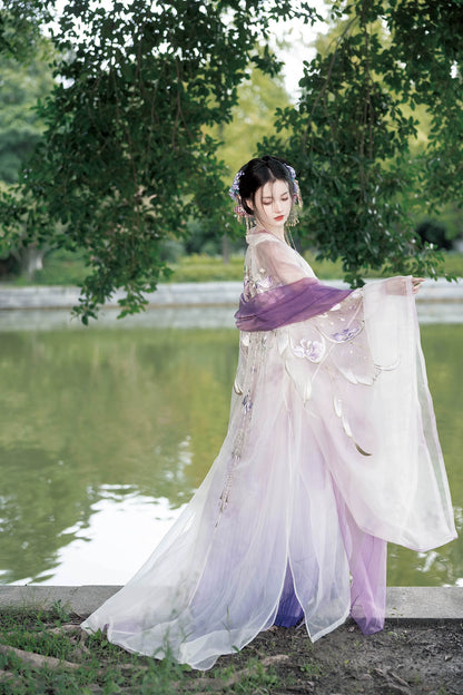 Timeless Fragrance Series Iris Butterfly Hanfu