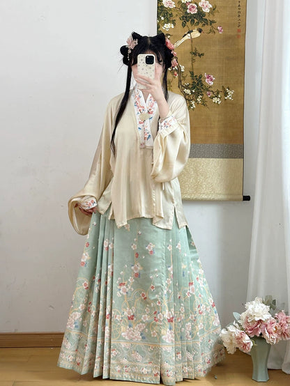 Lookbook Series Original Hanfu Ming Dynasty Cross-Collared Cross-Dressed Horse-Faced Skirt