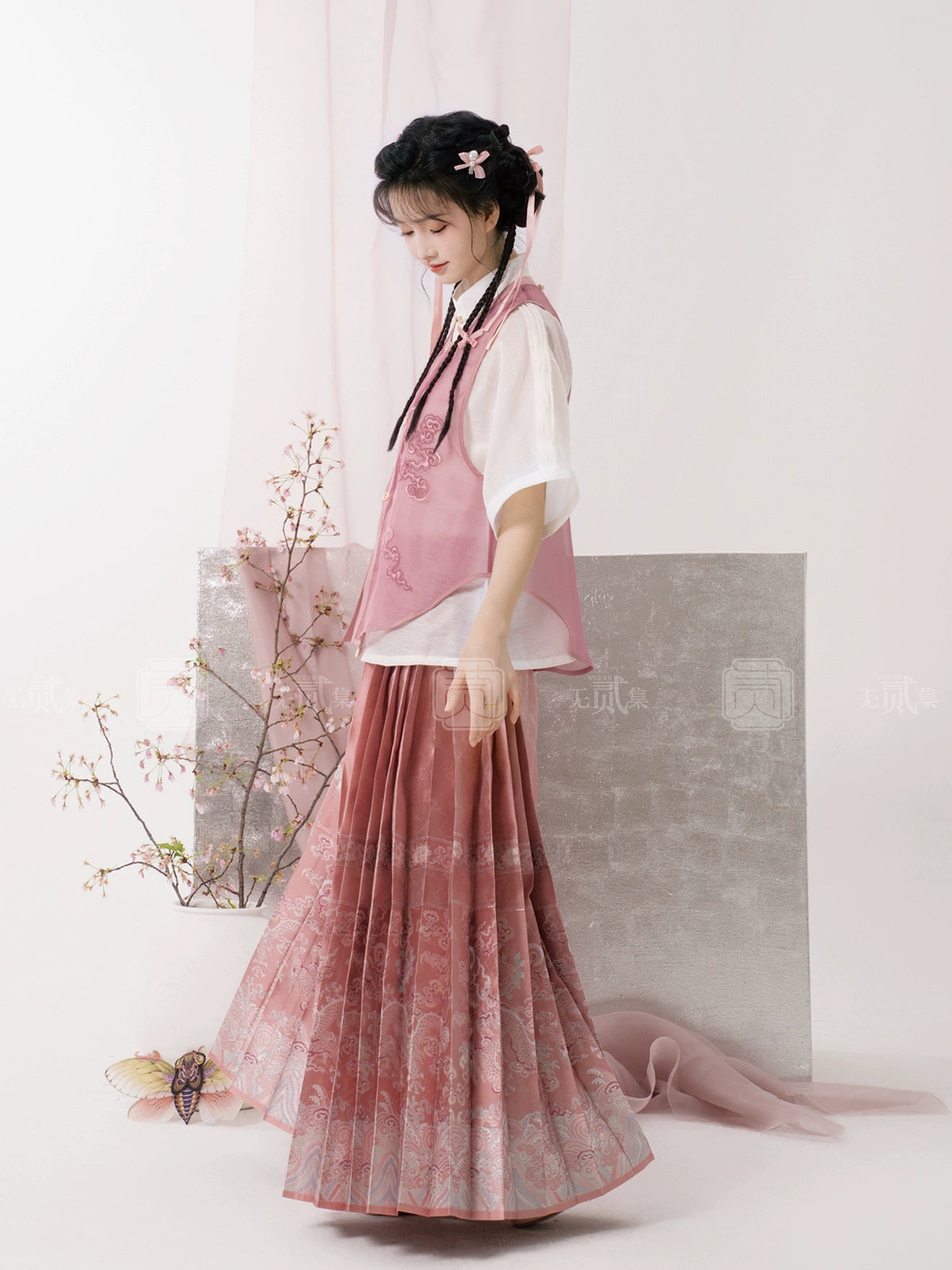 Lookbook Series Peach Sparkling Water Autumn Ming Hanfu