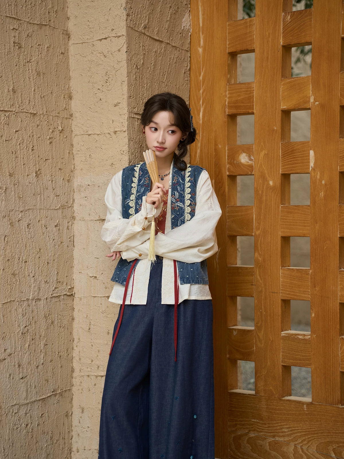 Yi Qian Qing ：A Thousand Qing