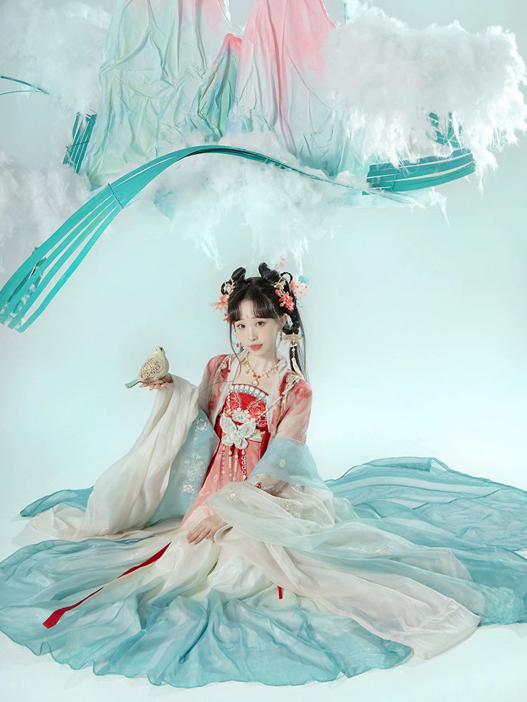 Yuan Yu Yunqi : Kite Amidst Rising Clouds