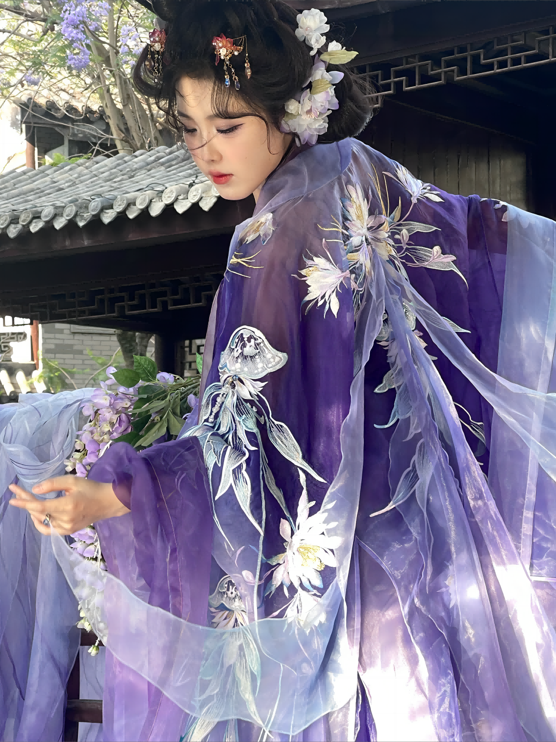 Haute Couture Series Woven Fabric Embroidered Hanfu Qing Huan Epiphyllum Jellyfish