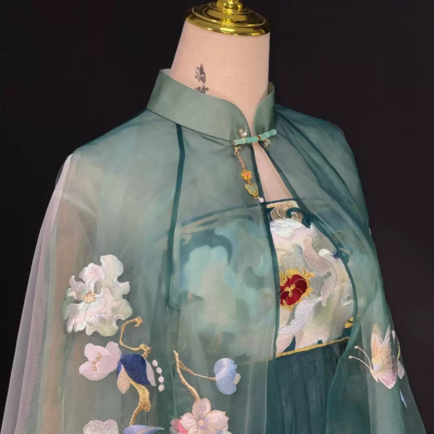 Haute Couture Series Woven Fabric Embroidered Hanfu Qing Huan Novempax Peaceglade