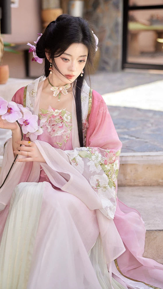 Chun Tai Xun Hua : Vernal Promenade
