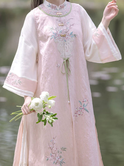 Lookbook Series By Water Mirroring Flowers