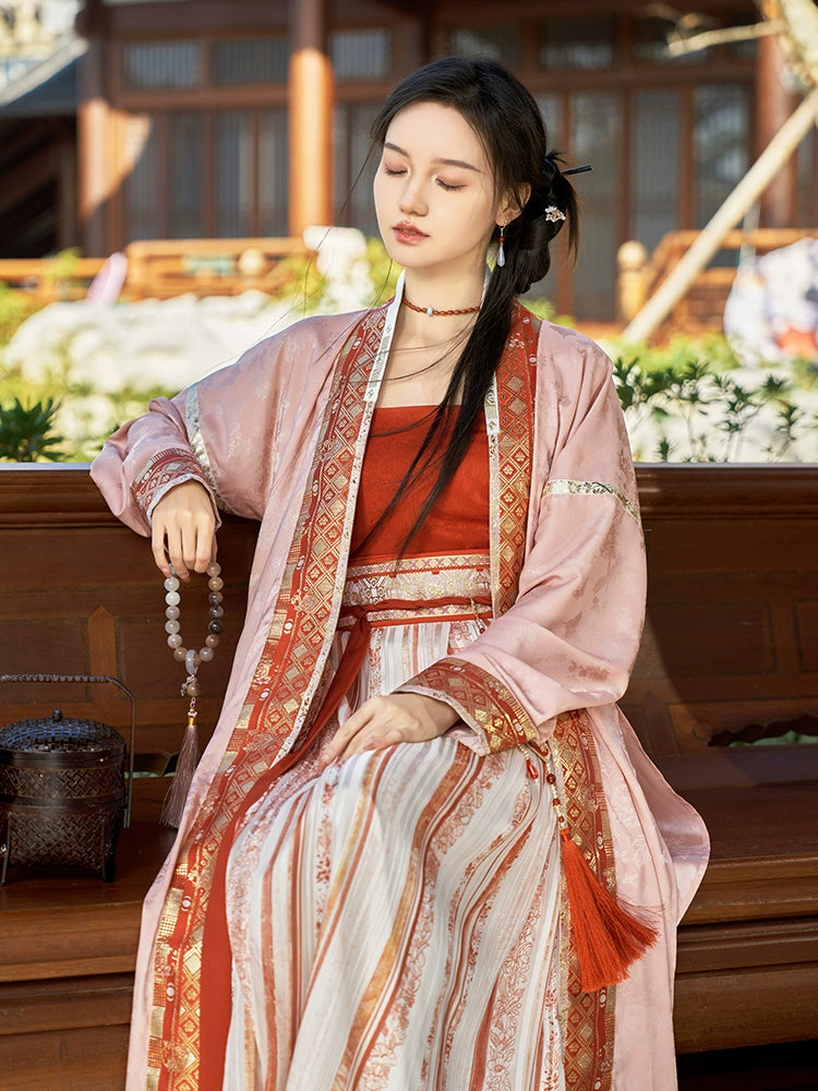 Yun Xi Zhu Ying : Vermilion Dawnstrand