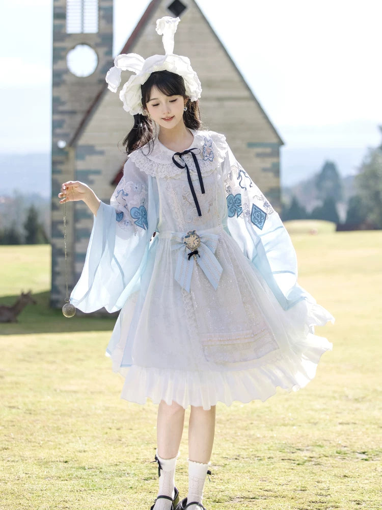 Lookbook Series First Meeting Alice