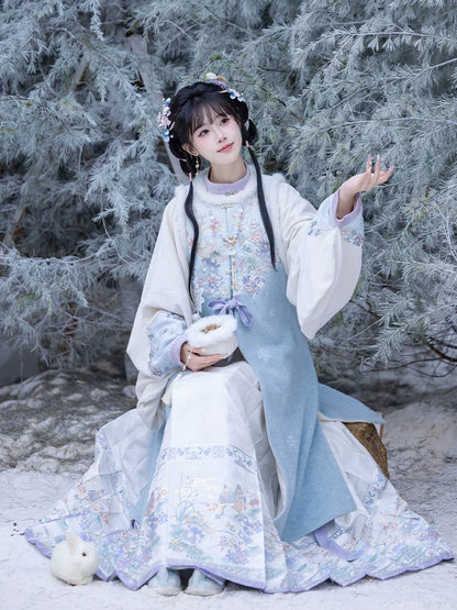Lookbook Series Feather of Snow