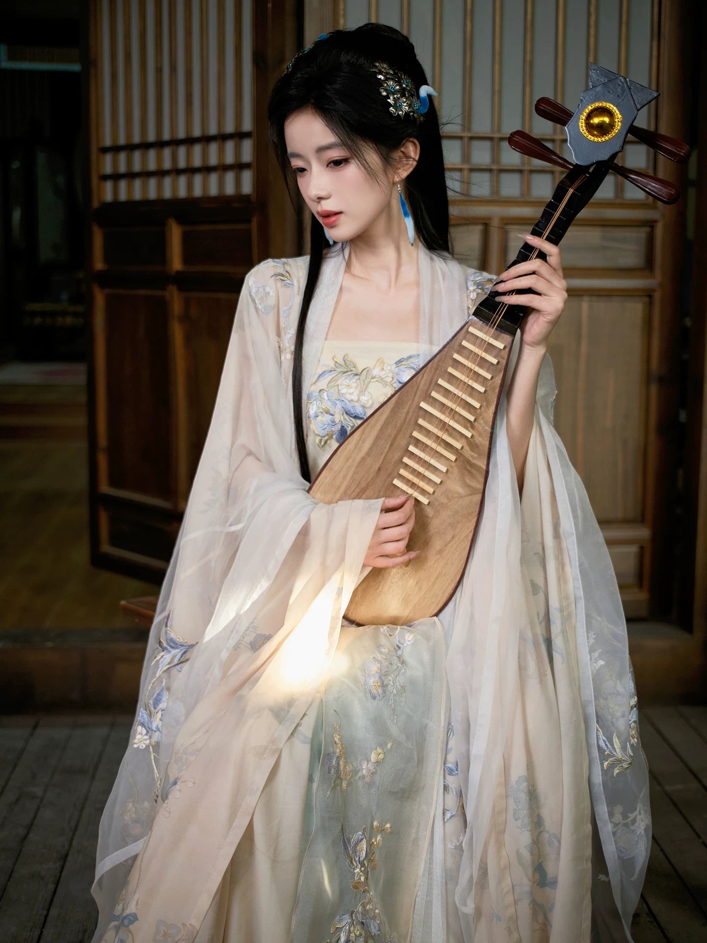 Wu Yin Bu Yan : Mist Veil Silent Haze