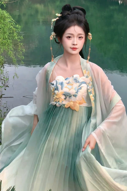 Four Seasons Spring Tang Dynasty Hanfu for women