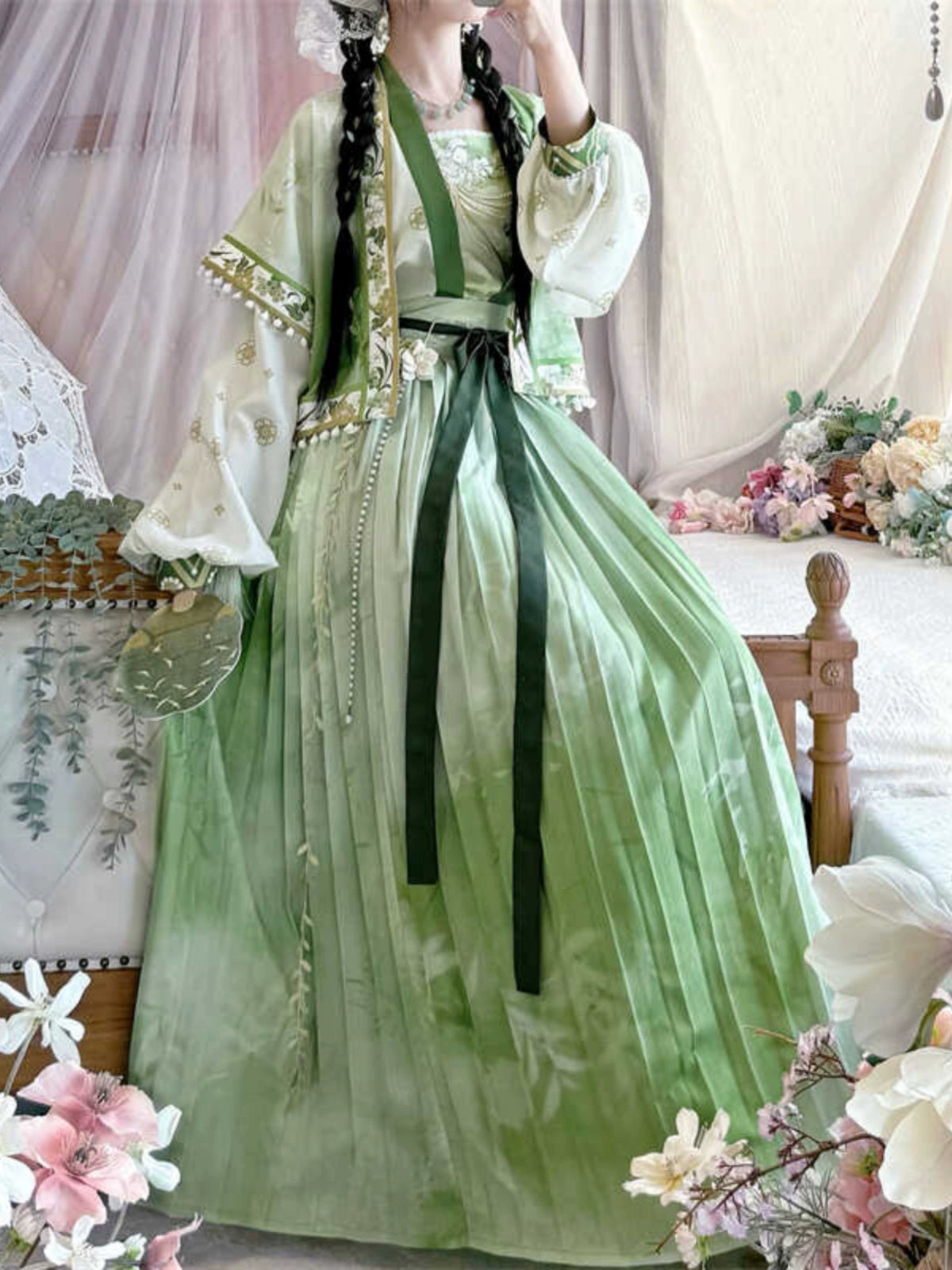 Lookbook Series 2025 Hanfu Branche Green