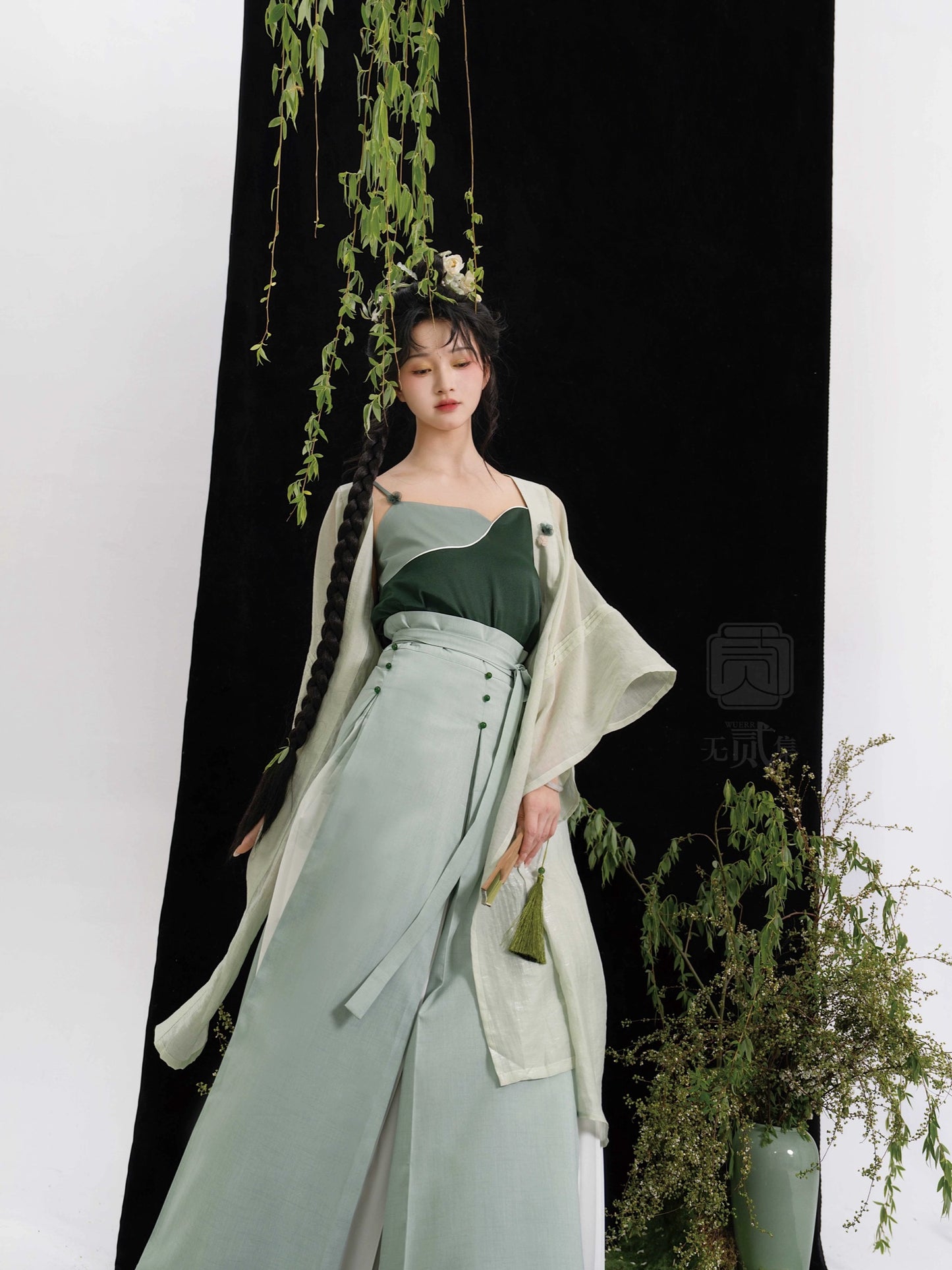 Lookbook Series Pool Wave Autumn Song Hanfu