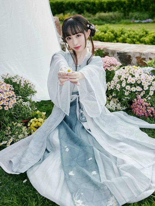 Qingning Yu : Muted Syntax