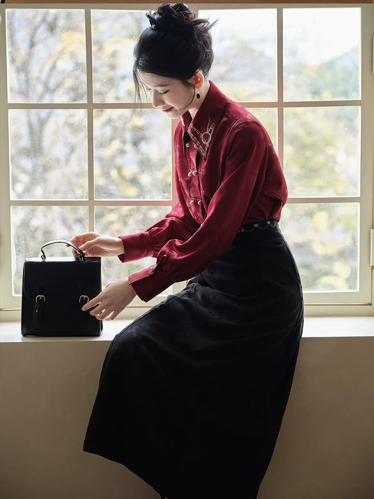 Shan Yuan Ye Hong Mei Se : Montyard Mume Rouge