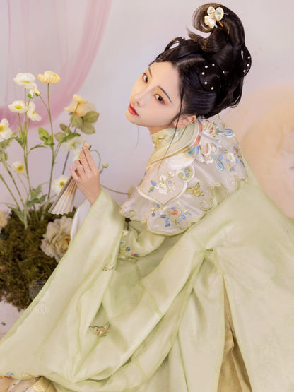 Lookbook Series Wild Weeds Autumn Ming Hanfu