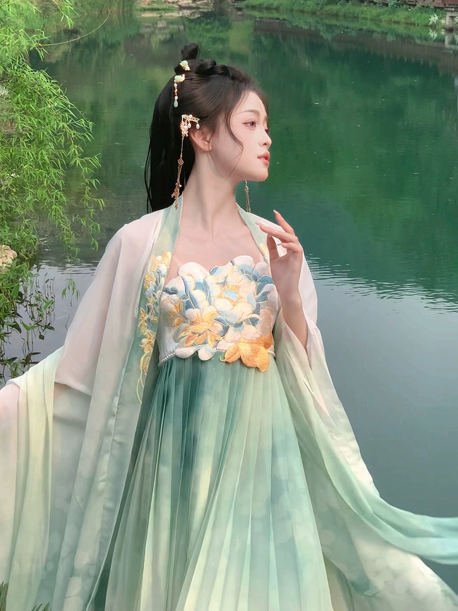 Four Seasons Spring Tang Dynasty Hanfu for women