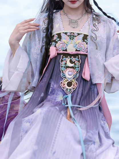 Lookbook Series Chasing Moon Flower Hermit
