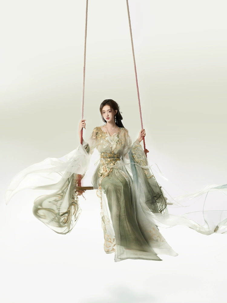 Ethereal Dreamscape Series Supreme Hanfu-Composition on Verdant Lotus