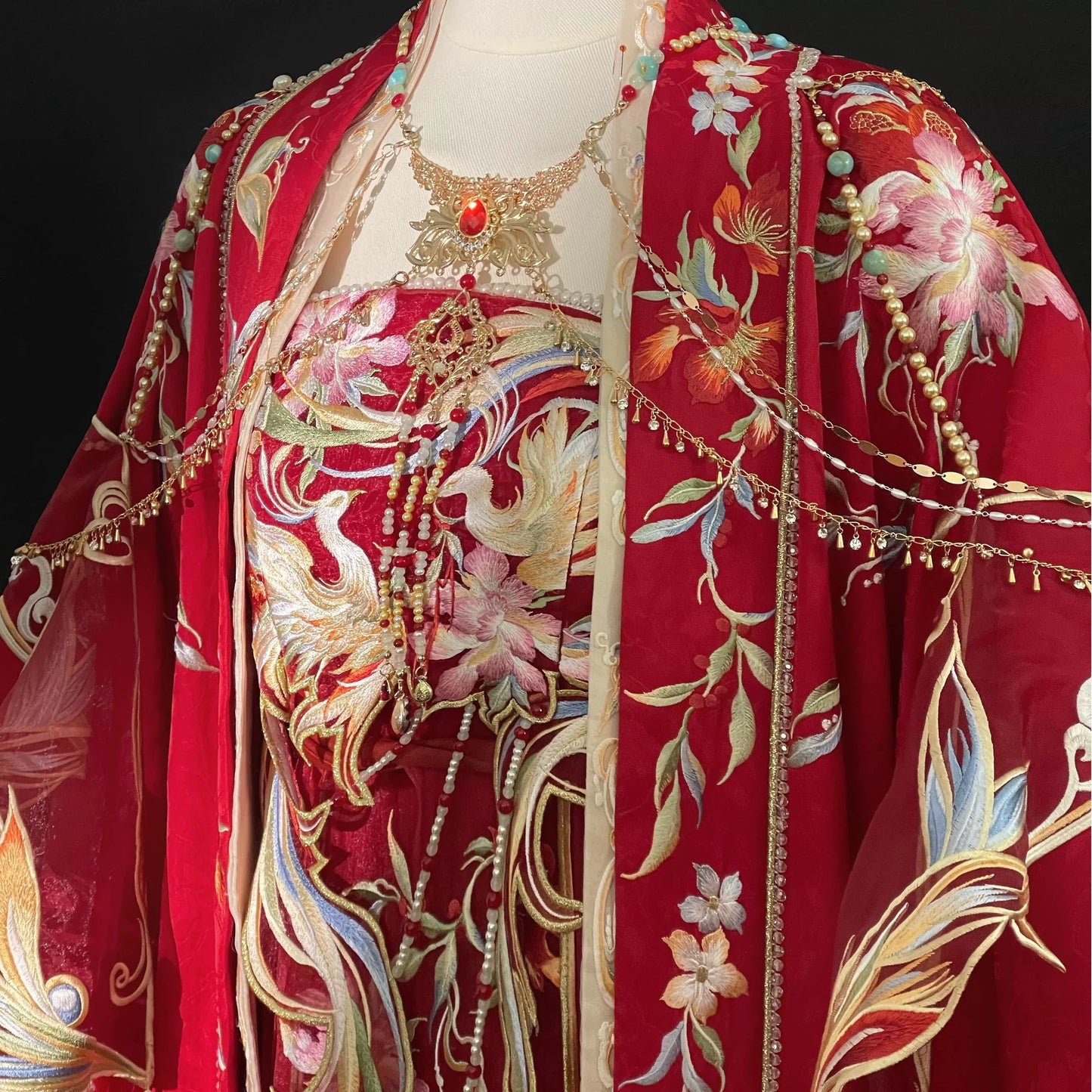 Haute Couture Series Woven Fabric Embroidered Hanfu Qing Huan Royal Phoenix Bride