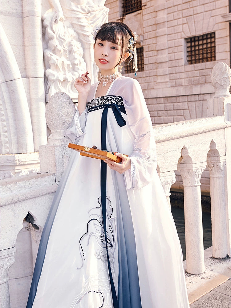 Xi Hu Qing Meng : Aero-Water Skirt
