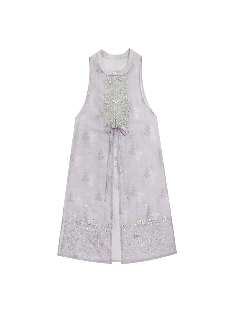 Xiu Luo : Embroidered Vine
