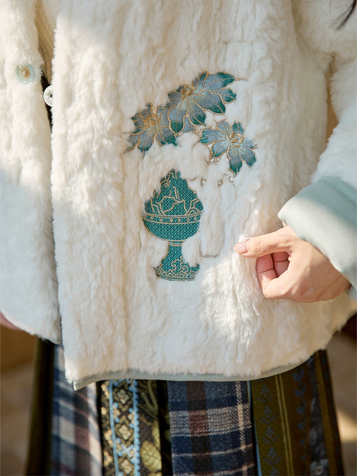 Song Yun : Pine Cloud