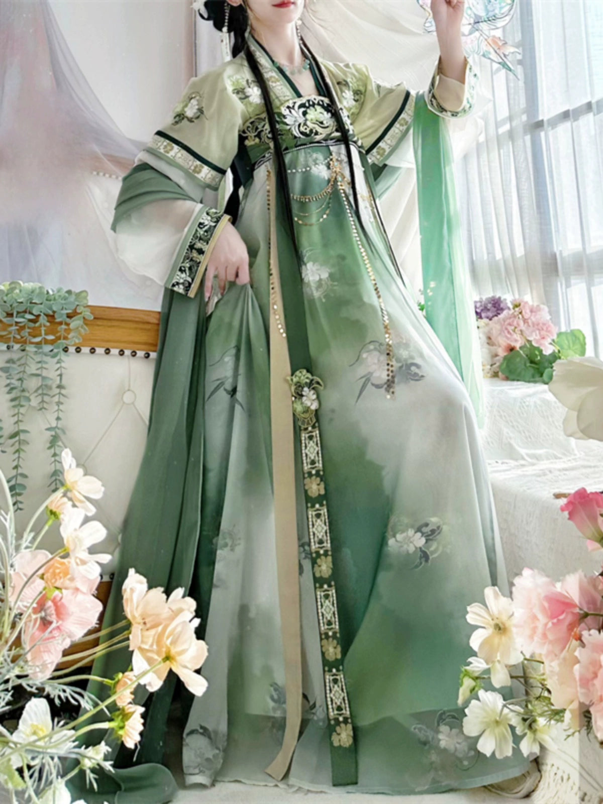 LOOKBOOK SERIES Tang Dynasty Green Shirt Hanfu