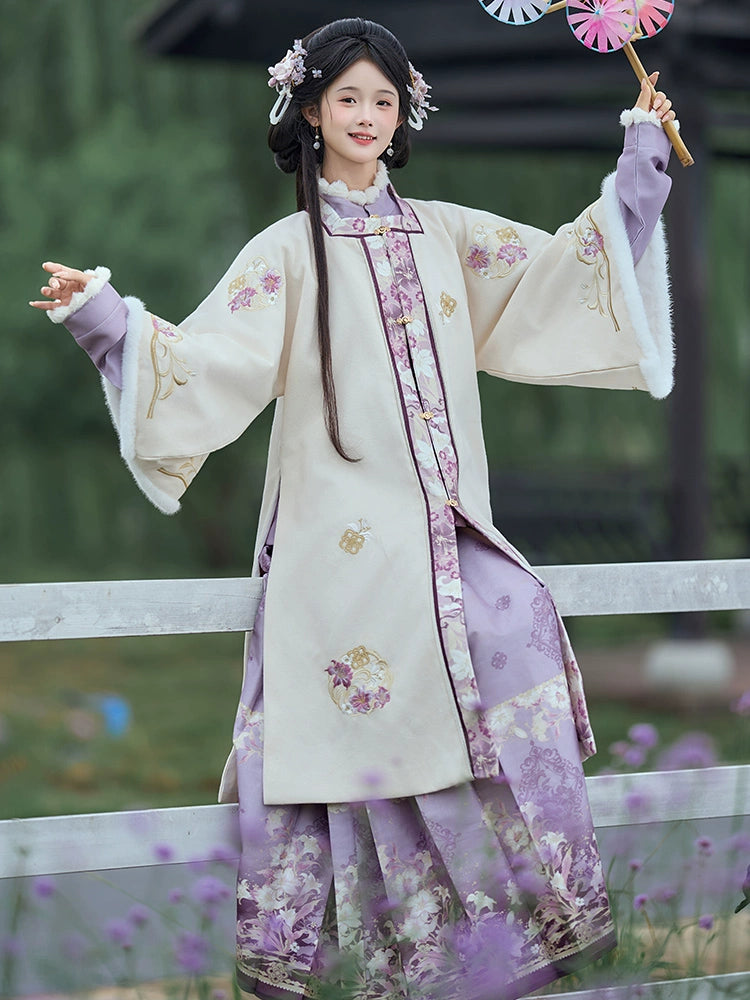 Lookbook Series Garden Lily Winter Hanfu