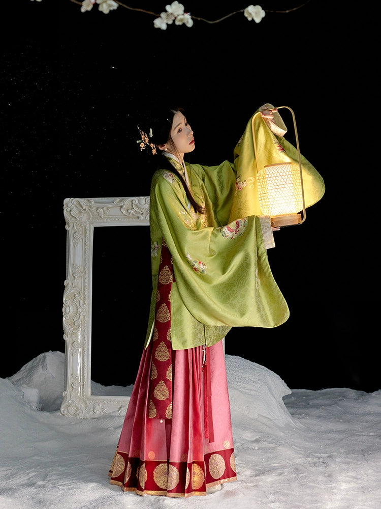 Chunjiang Huayue : Spring River Flower Moon